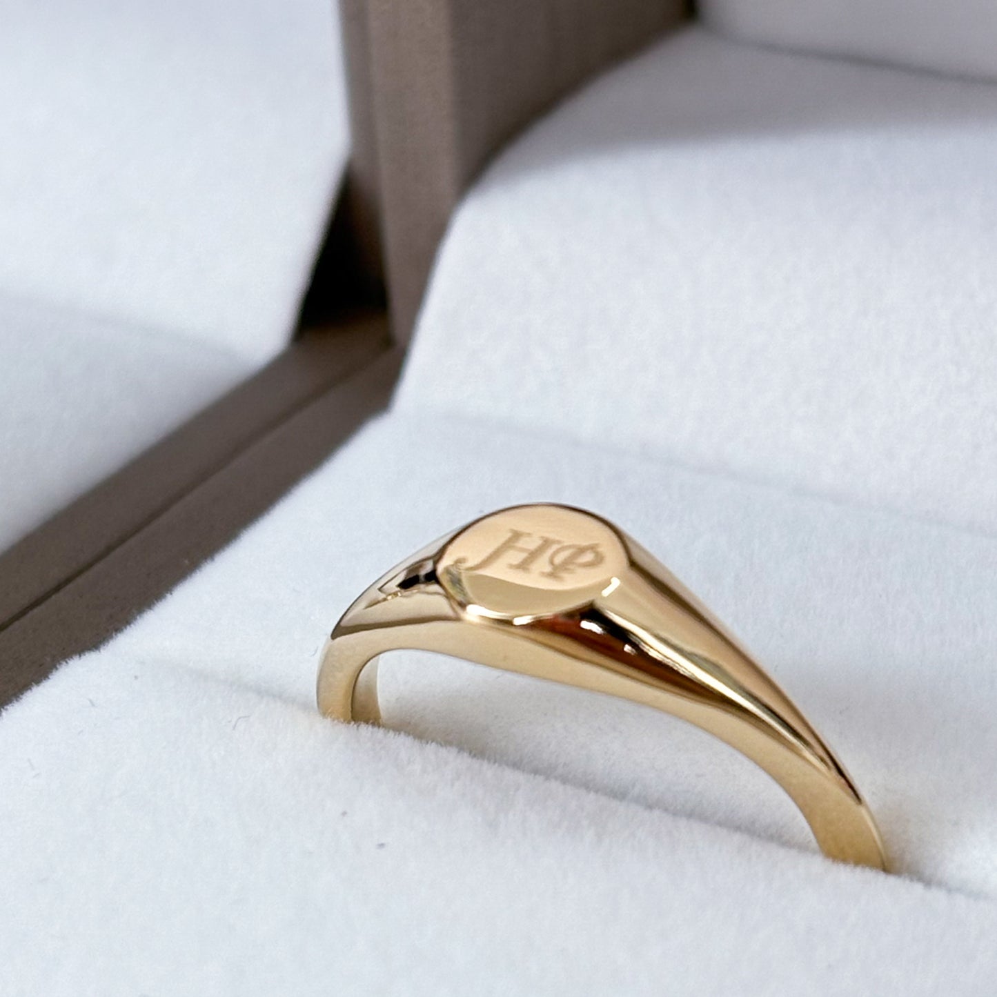 Classic Signet Ring